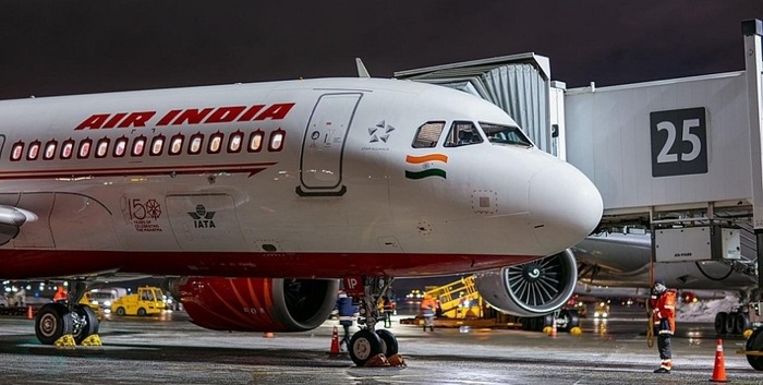 Самолет Air India вернулся в аэропорт вскоре после взлета из-за летучей мыши на борту