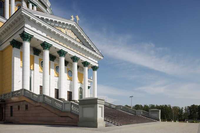 Женщинам с колясками запретили приходить в православный храм в Челябинске