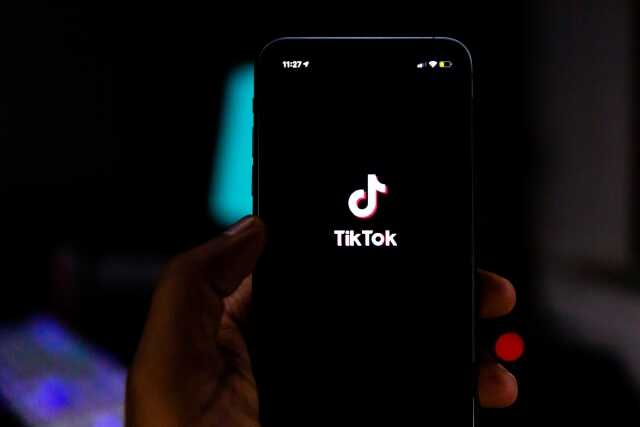 Некоторые пользователи в России столкнулись с проблемами в работе TikTok и Тинькофф