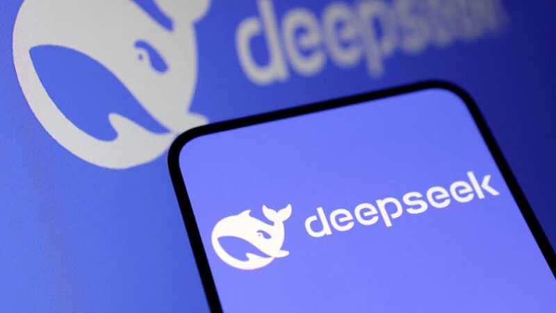 Китайская компания DeepSeek улучшила свою нейросеть, чтобы конкурировать с ChatGPT