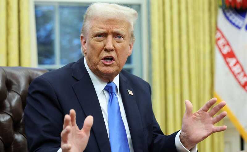 Трамп требует немедленно прекратить закупки нефти из Ирана