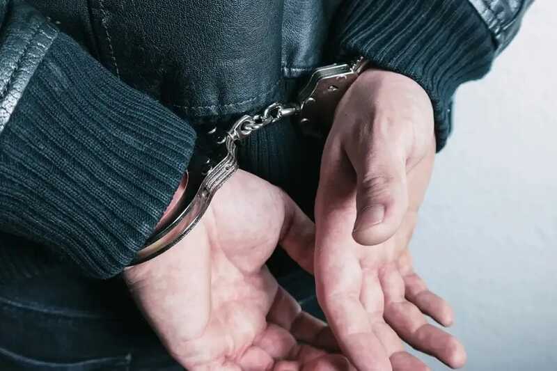В Татарстане задержан российский военнослужащий по обвинению в совершении насилия над школьницей