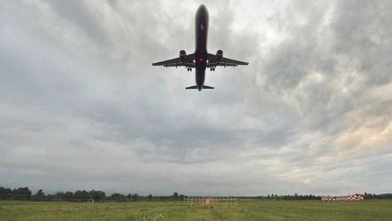 Самолет, который летел из Стамбула в Санкт-Петербург, вернулся в Турцию на полпути