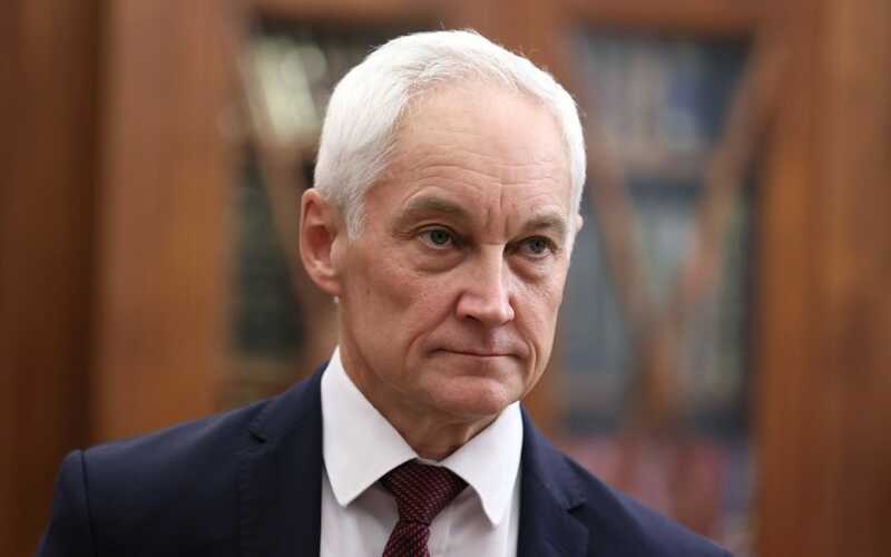 Глава Минобороны Андрей Белоусов решил выбрать костюм вместо мундира для парада