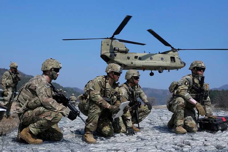 Пентагон начал массово увольнять трансгендерных военнослужащих из армии США