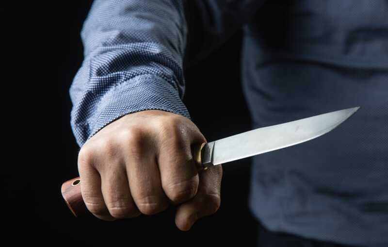 В Кировской области во время урока студент случайно нанес ранения школьнику ножом