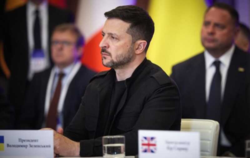 Зеленский выступает против "закрытых" переговоров с Россией