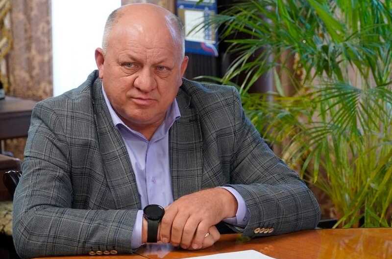 Бывшего руководителя администрации Керчи Святослава Брусакова обвиняют в строительстве АЗС без необходимых документов