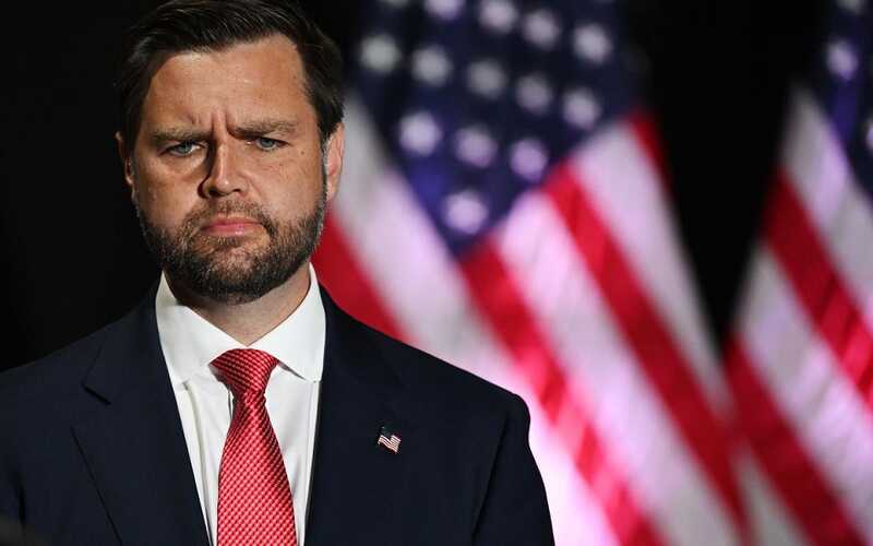 Вице-президент Джей Ди Венс призывает к примирению между Трампом и Илоном Маском