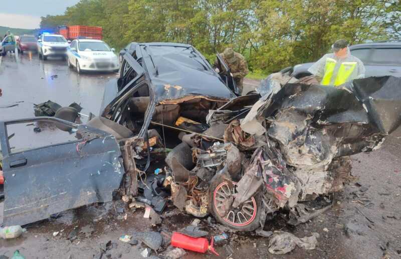 Военный, стрелявший из гранатомета по дому в Судже, погиб в аварии