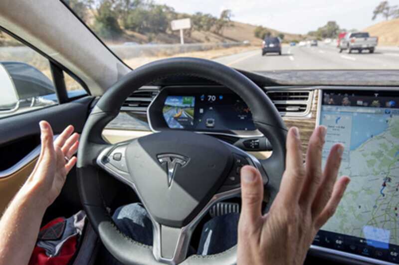 Тестирование Tesla Plaid закончилось травмой человека в салоне и необходимостью ремонта автомобиля