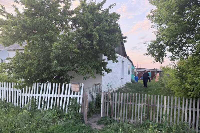 В Омской области годовалый ребенок утонул в ведре, пока родители, находясь в состоянии алкогольного опьянения, спали