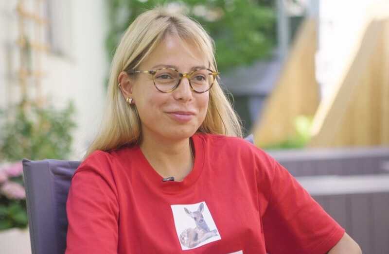 Кристина Потупчик использовала элитную посуду и вызвала обсуждения в социальных сетях