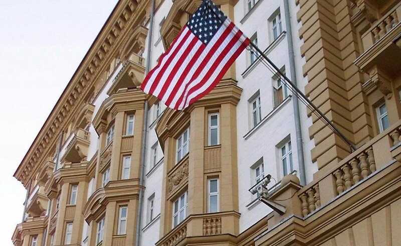 Посольства США усиливают проверку студентов через социальные сети