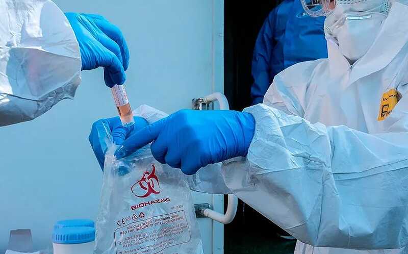 Великобритания отмечает значительное увеличение числа заражений новым вариантом COVID-19