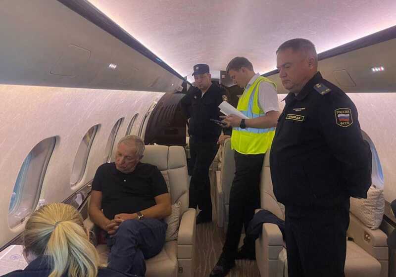 ФСБ задержала миллиардера Струкова в тот момент, когда он пытался покинуть Россию на самолете