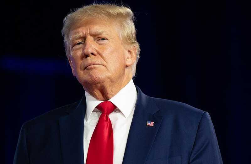 "Путин нам набрасывает кучу дерьма": Трамп разрабатывает новые меры воздействия на Россию