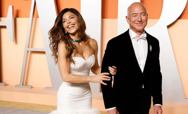 Создатель компании Amazon решил подарить своей супруге журнал Vogue