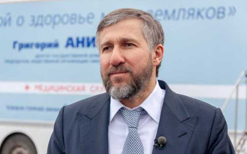 Внутренние механизмы депутатского бизнеса: Рассказ о задержании и краже криптовалюты главы Аникеева
