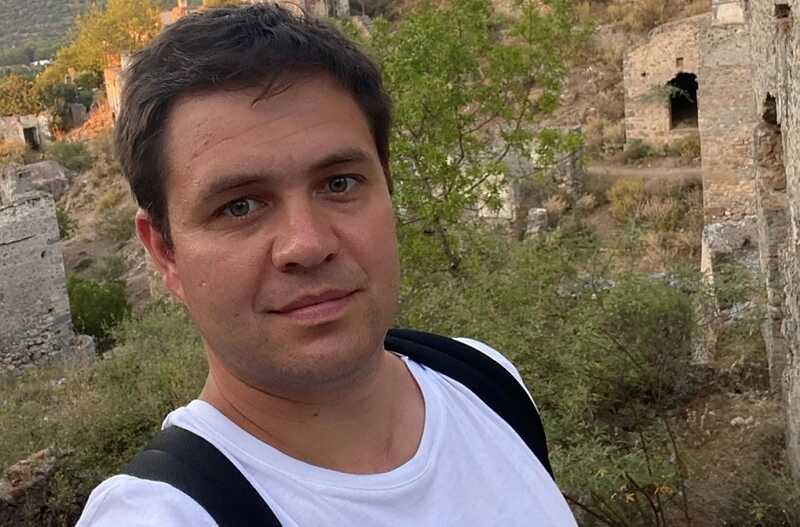 Следственный комитет предъявил обвинение главреду «Базы» Глебу Трифонову в даче взяток полиции