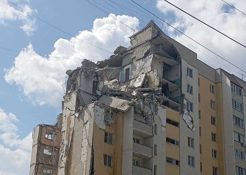 Сапёры предупреждают о возможности повторного взрыва в жилом здании в Саратове
