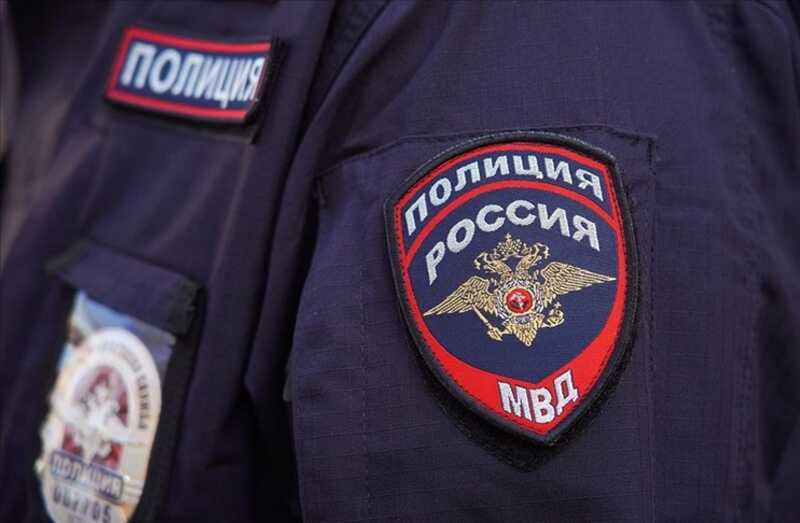В Москве арестовали женщину, пытавшуюся сбыть наркотики посредством службы доставки