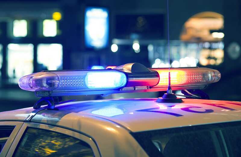 В Петербурге во время погони за нарушителем полицейский сбил мотоциклиста