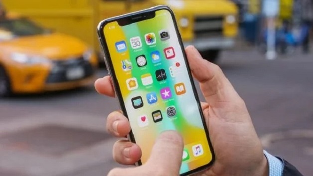 Сколько будет стоить iPhone "для бедных": в сети обнародовали цены