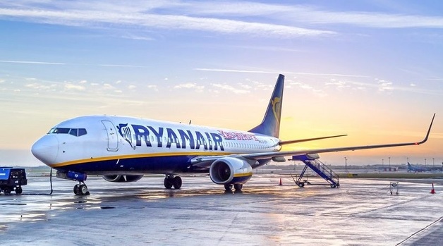 Ryanair ввел новые ограничения на бесплатный провоз ручной клади