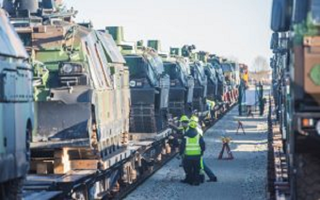 НАТО поставило танки и бронетехнику в Эстонию для сдерживания РФ