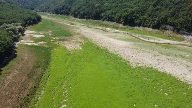 Под Стамбулом пересохло два водохранилища. Фото: "Укринформ" qrqiqqiqkqikhglv