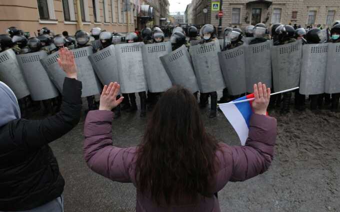 В Госдуму внесли проект о либерализации законодательства о митингах