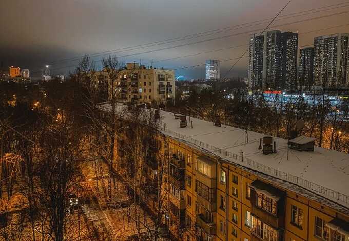 Третий раз за две недели несколько тысяч людей в московском ЖК "Столичные поляны" остались без света и воды